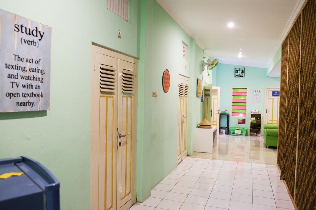 Hoz Bed & Breakfast Yogyakarta Eksteriør billede
