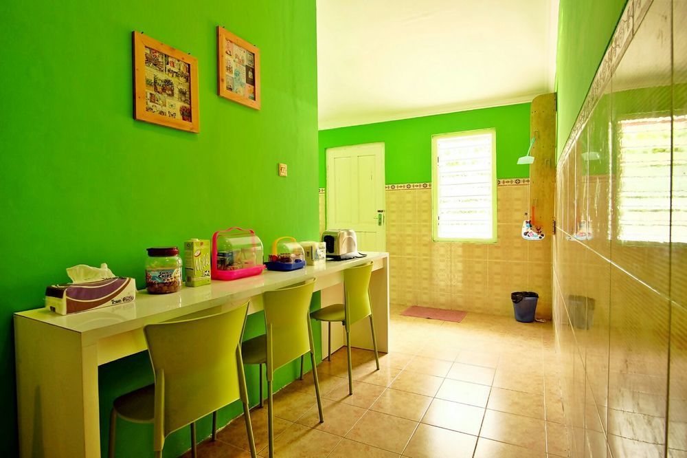Hoz Bed & Breakfast Yogyakarta Eksteriør billede